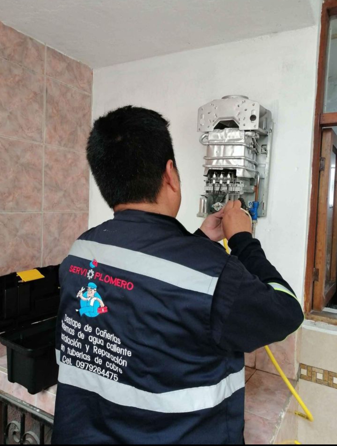 Mantenimiento profesional del intercambiador interno de calefón